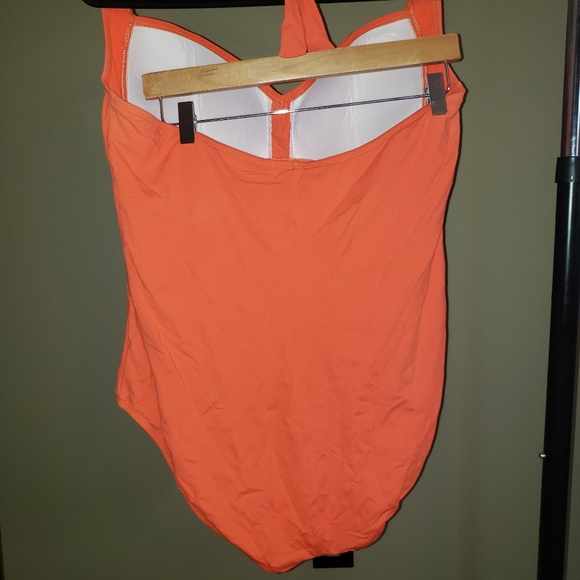 Liz Claiborne Ruched Maillot One Piece Halter Swimsuit - 20W - Picture 4 of 6